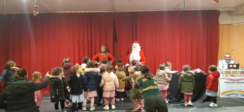Babbo Natale alle Scuole Pie.Spettacolo e Magia per i nostri alunni della Scuola dell'Infanzia e Prima Primaria