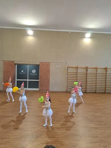 Saggio di Danza le allieve Scuola dell'infanzia e Primaria - Scuole Pie