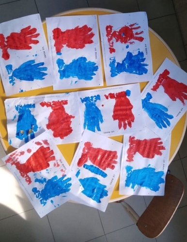 Scuola-Infanzia-A e B-le nostre mani 02