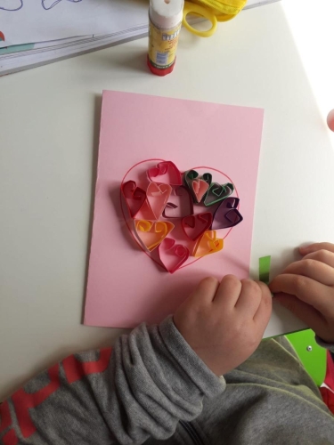 Un filo che ci tiene uniti per sempre - Prima Primaria