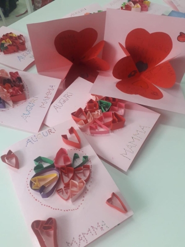 Un filo che ci tiene uniti per sempre - Prima Primaria