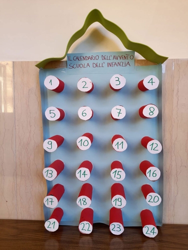 IL CALENDARIO DELL' AVVENTOScuola dell'InfanziaASPETTANDO NATALE#calendario #calendarioavvento #calendariodellavvento #calendariodellavvento2021 #aspettandonatale #natalealleporte #natalealleporte #natalestaarrivando #natalestaarrivando #natale #scuolainfanzia #scuoladelinfanzia #scuolepie #ScuolePie #scuolepienapoletane 