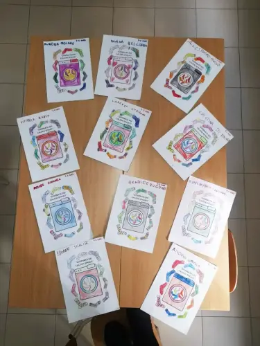 I piccoli infanzia e la giornata dei calzini spaiati 2025