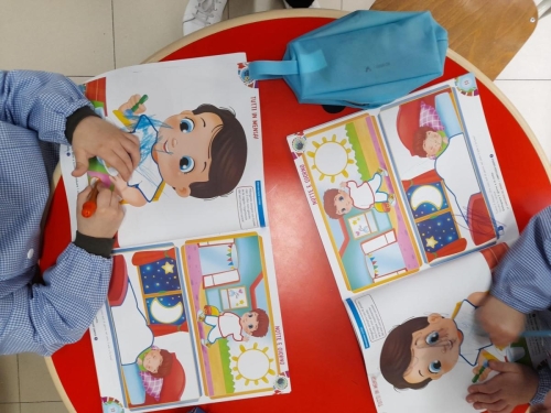 I fanciulli dell'infanzia: Laboratorio di creatività 