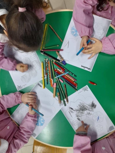 I fanciulli dell'infanzia: Laboratorio di creatività 