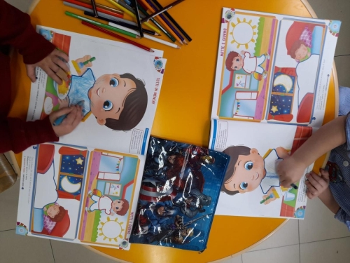I fanciulli dell'infanzia: Laboratorio di creatività 
