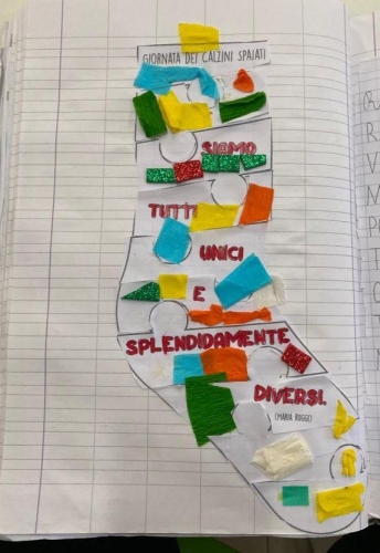 Classe Prima Primaria: "la giornata dei calzini spaiati"