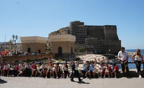 Scuole Pie - Campo estivo 2024 - Uscita didattica al Castel dell'Ovo e villa comunale