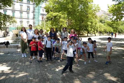 Scuole Pie - Campo estivo 2024 - Uscita didattica al Castel dell'Ovo e villa comunale