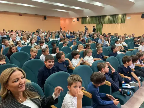 I nonni hanno trascorso una giornata insieme ai loro nipoti 