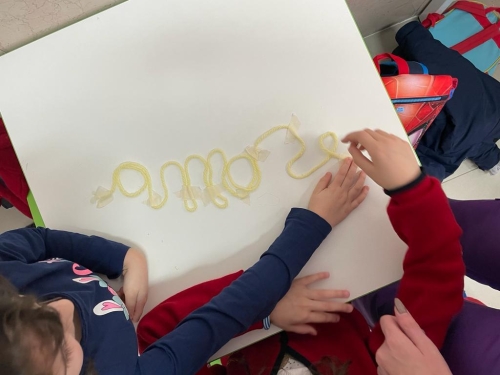 Didattica laboratoriale classe Prima Primaria: il corsivo