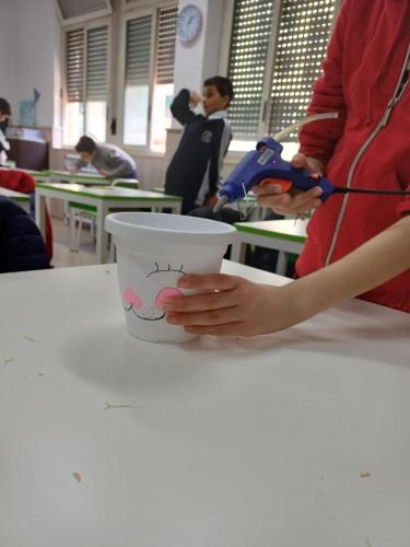 Buona Pasqua con il vaso coniglietto - Prima Primaria