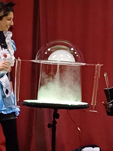 Spettacolo alle Scuola Pie Napoletane: la "magia" delle bolle