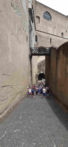 Campo Estivo Scuole Pie Napoletane "Una giornata all'insegna della cultura e del divertimento"Certosa e Museo San MartinoIl Catello Sant'ElmoVilla Floridiana